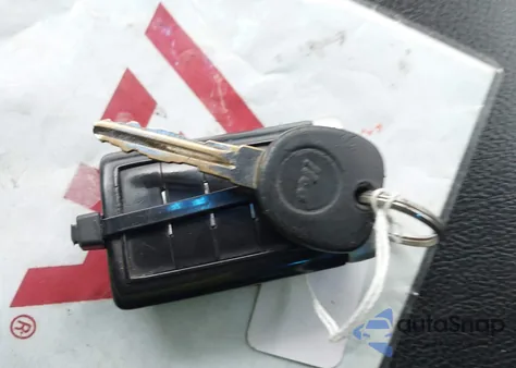 2008 Cadillac Escalade Standard z USA, uszkodzony, nr VIN 1GYEC63848R108446